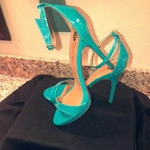 Michael Antonio Teal Sandal